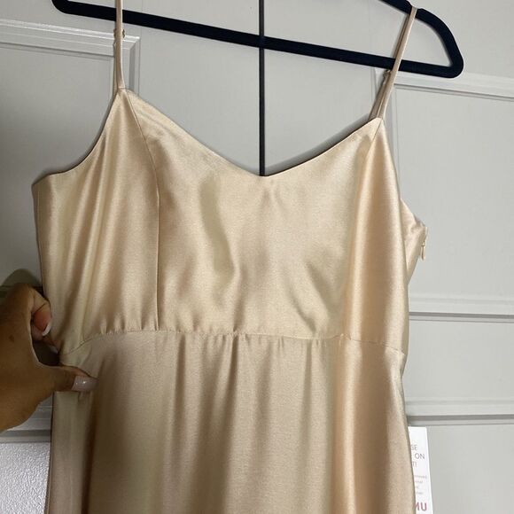 Show Me Your Mumu Champagne Luxè Satin Faith Maxi Dress M - Picture 9 of 16